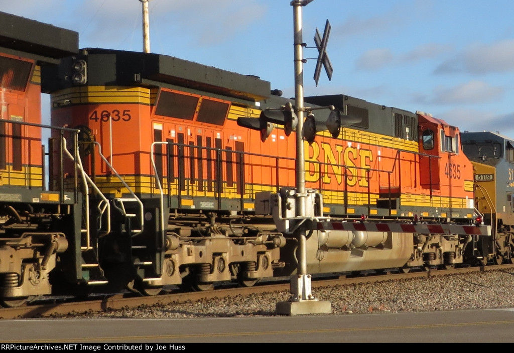 BNSF 4635